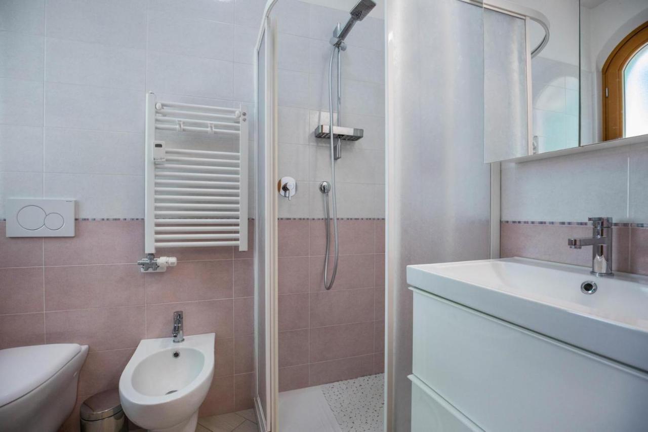Il Bianconiglio Apartment Peschiera del Garda Ngoại thất bức ảnh