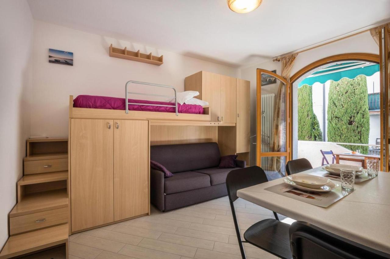 Il Bianconiglio Apartment Peschiera del Garda Ngoại thất bức ảnh