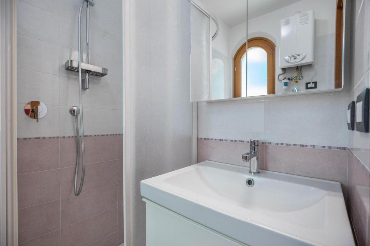 Il Bianconiglio Apartment Peschiera del Garda Ngoại thất bức ảnh